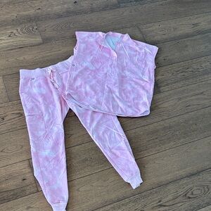 FIGS limited edition breast cancer awareness